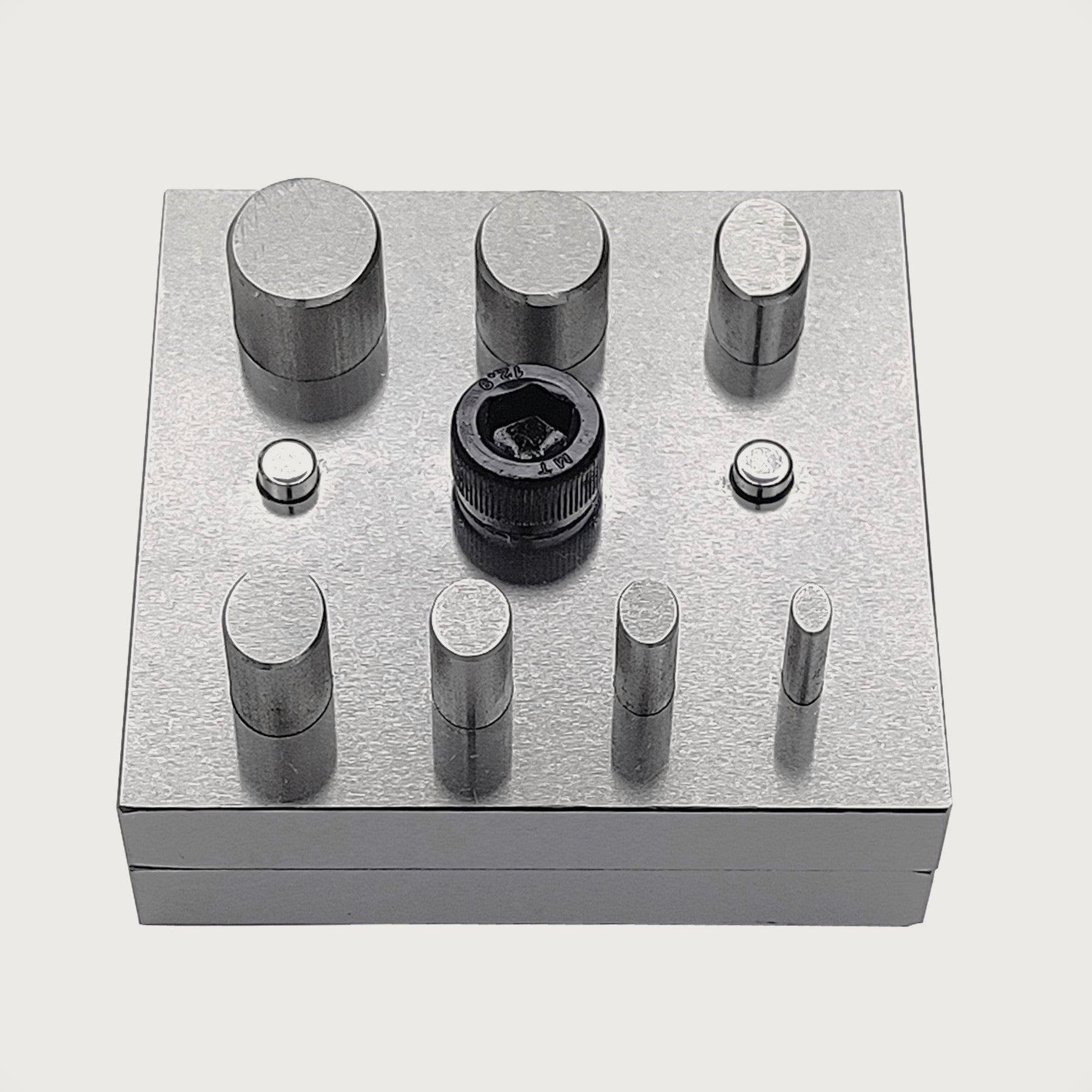 Disc Cutter Elderly Oval Shape with 7 Punches Size 4mm-18mm