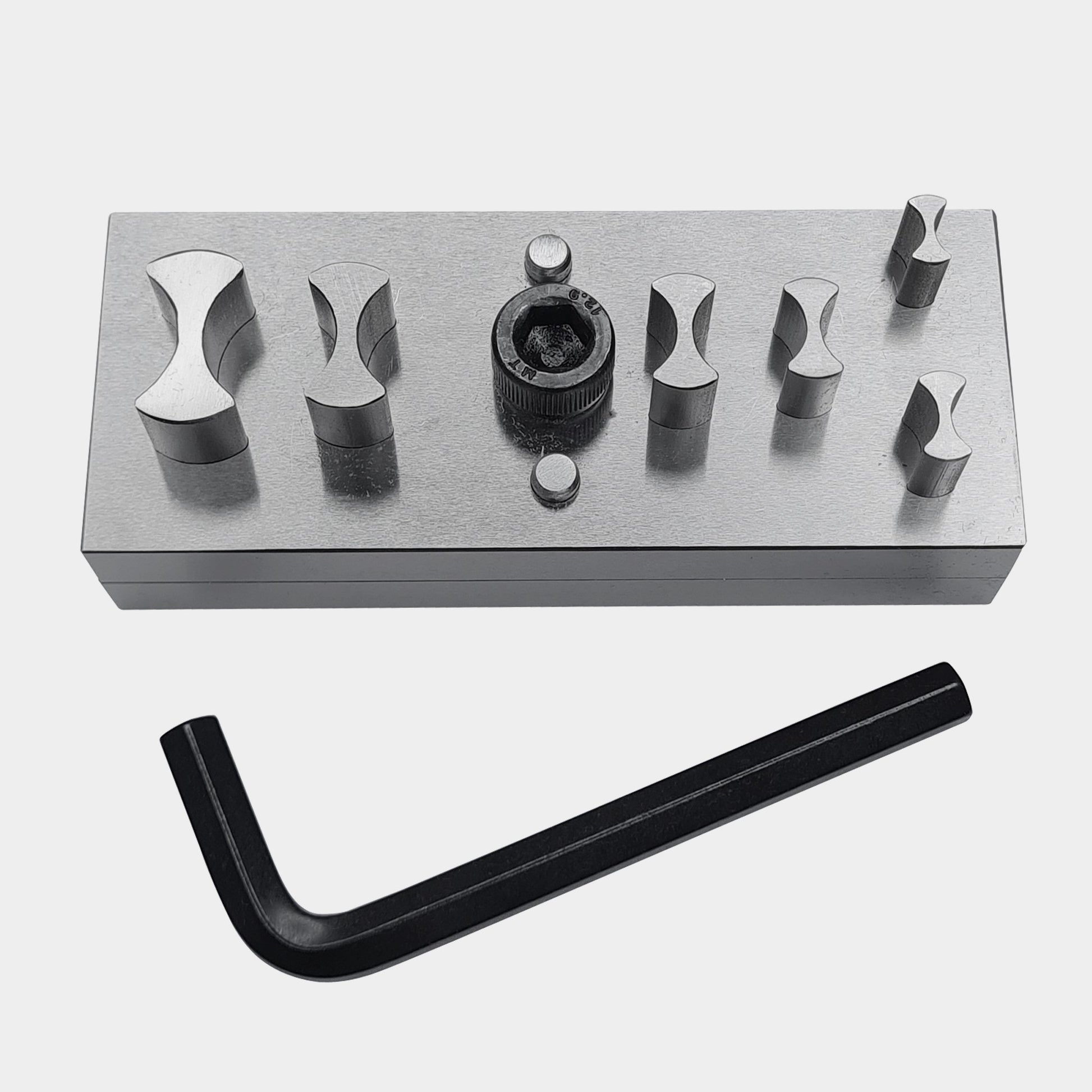 Jewelry Chain Shape Disc Cutter with Set of 6 Punches - Size 5mm to 12mm
