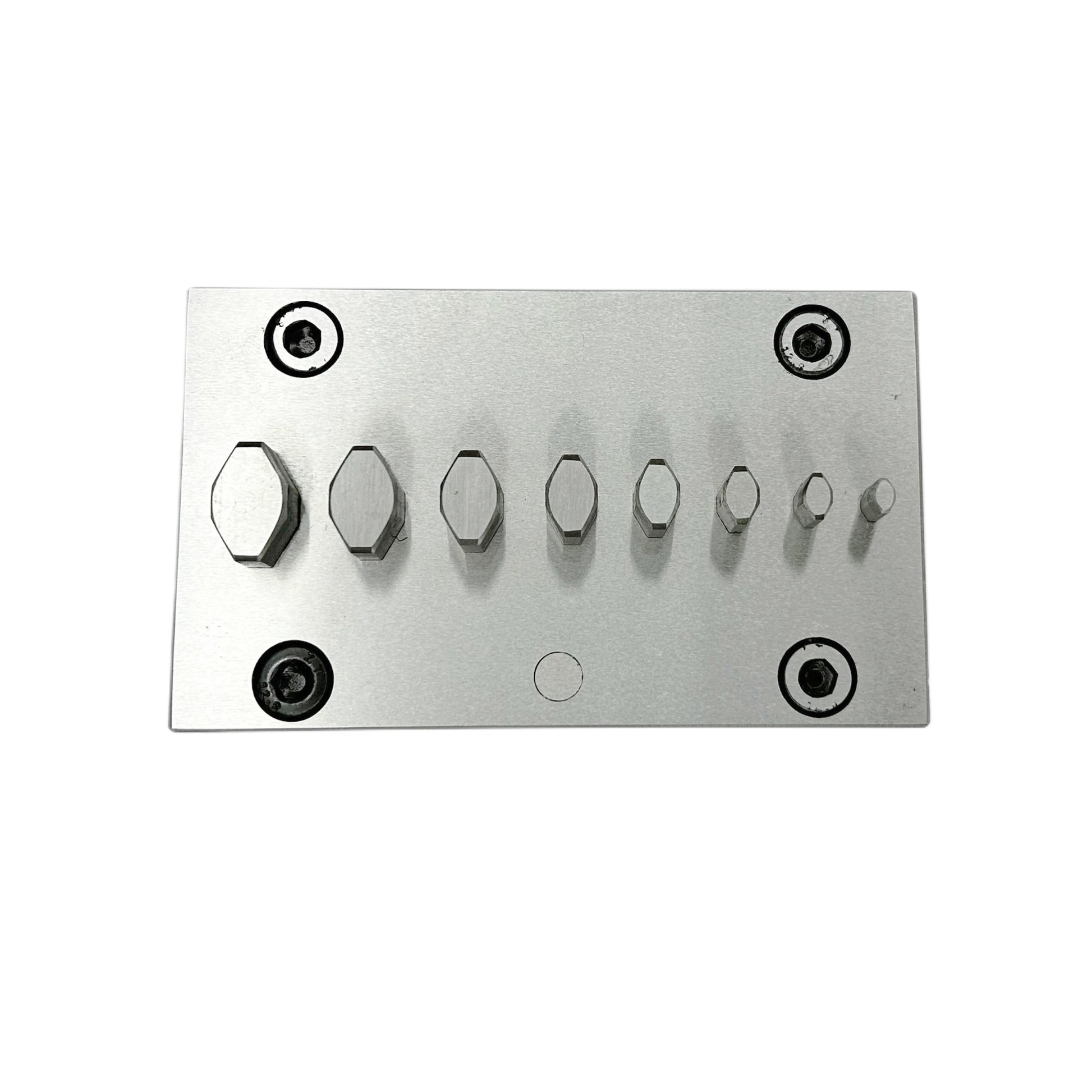 Chain Shape Disc Cutter with Set of 8 Punches Size 6mm-20mm